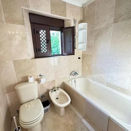 Townhouse In Nueva Andalucia בית נופש מארבלה