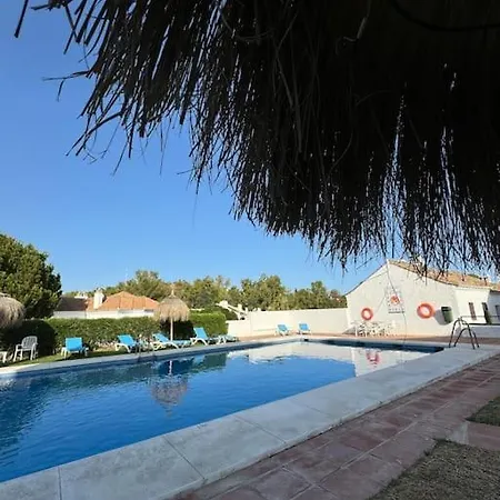 Townhouse In Nueva Andalucia בית נופש *